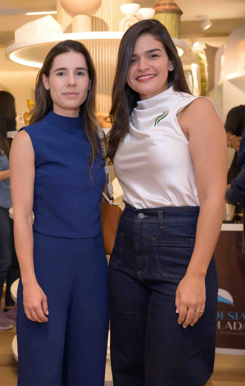 Amanda Ferreira y Coral Chávez