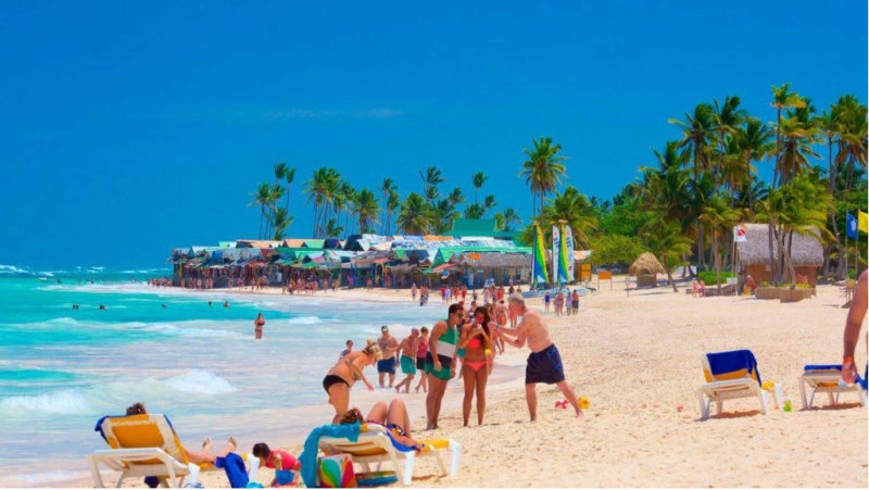 Los visitantes extranjeros valoran la calidad de las playas dominicanas.