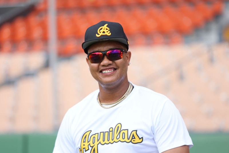 Starlin Castro se reportó a los entrenamientos de las Águilas Cibaeñas.