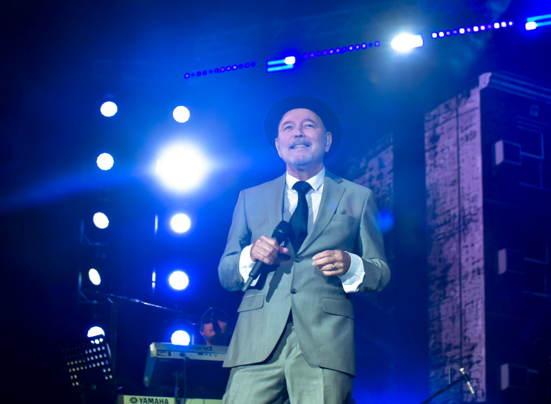 Rubén Blades regresó la noche del viernes a cantarles a los dominicanos con su gira “Salsaswing Tour”.