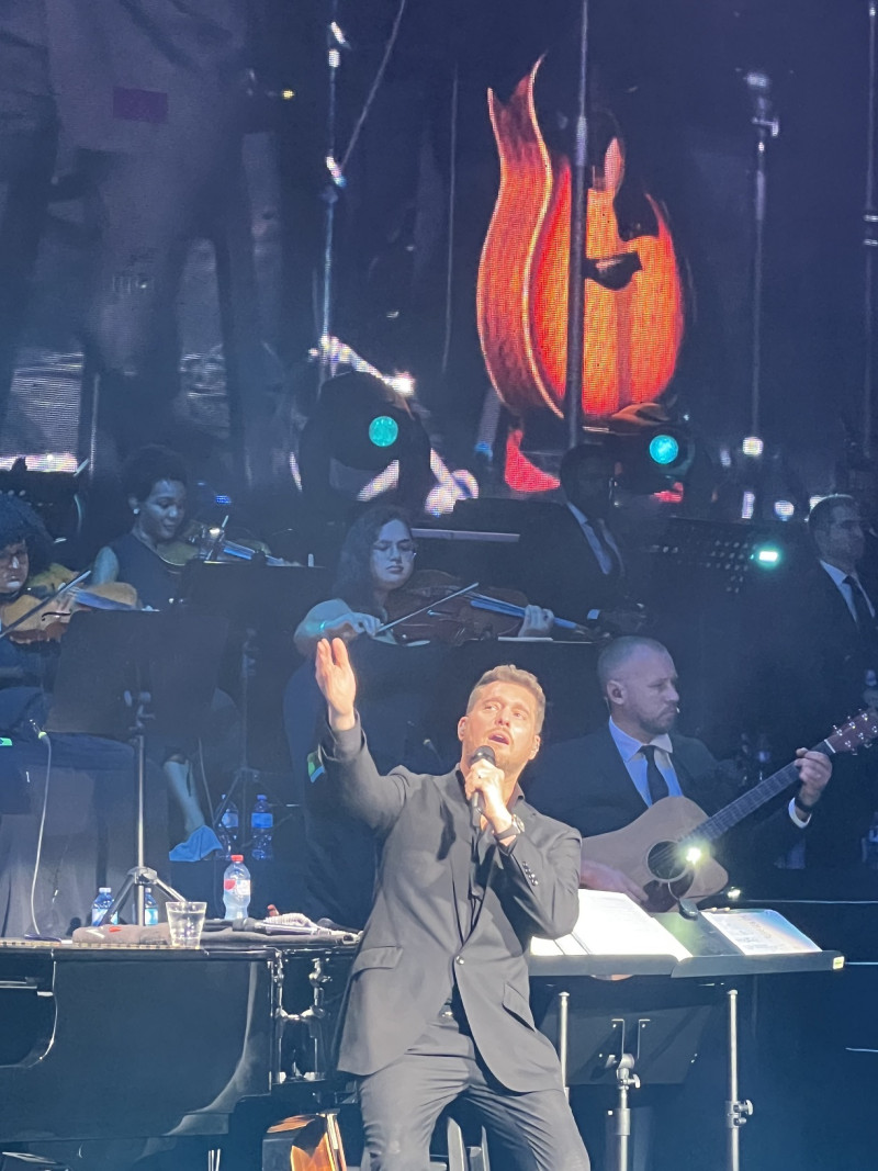 Michael Bublé cantó durante dos horas del sábado 30 de septiembre 2023 en el anfiteatro Altos de Chavón, en La Romana.