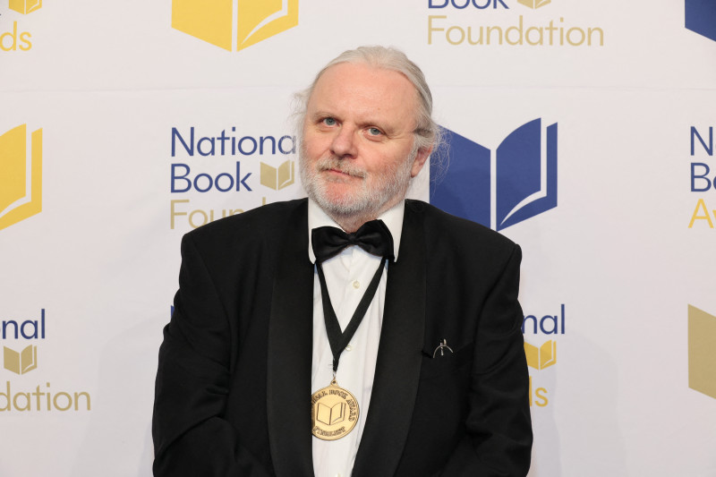 El noruego Jon Fosse gana el Premio Nobel de Literatura, anunció el Comité del Premio Nobel de Literatura el 5 de octubre de 2023.