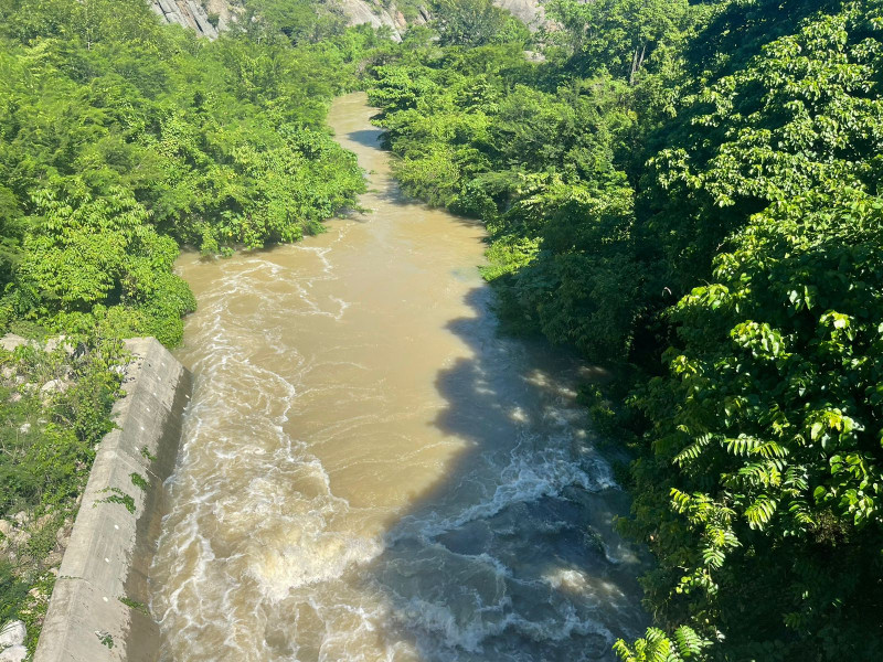 El desfogue de la presa Tavera-Bao busca dar mantenimiento a varios acueductos.