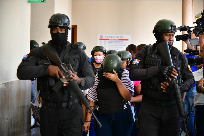 Los implicados en la Operación Gavilán al salir del tribunal.