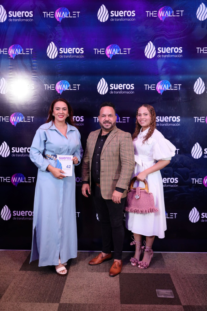 Elena Mejía, Willy castillo y Coral Jiménez