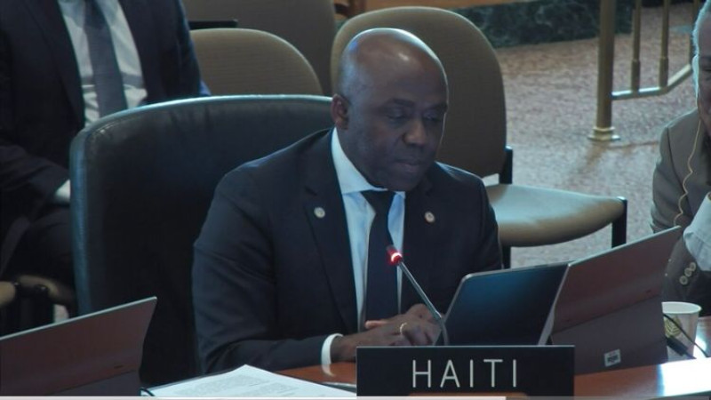 Leon Charles, embajador haitiano ante la OEA