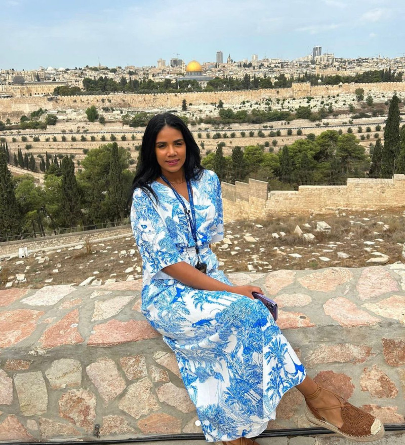 Desiree Pujols fue a Jerusalén para visitar la Tierra Santa, y vivió en carne propia las incidencias de la guerra que comenzó el pasado sábado.
