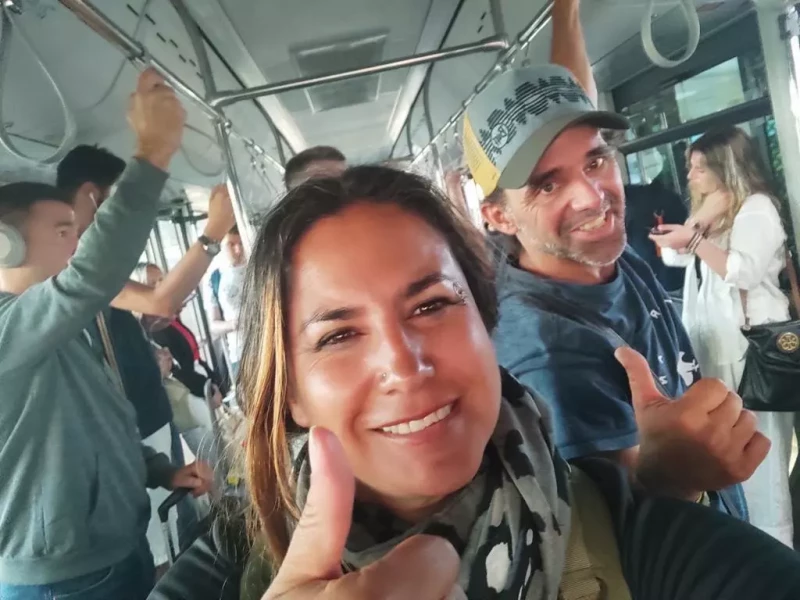 Loren Garcovich y su esposo Iván Illaramendi, ciudadano español, también desaparecido tras la incursión sangrienta de Hamás el 7 de octubre en el kibutz.