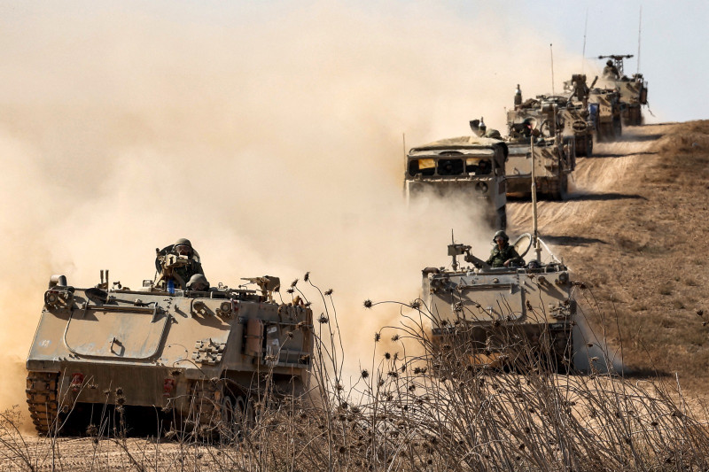 Israel continúa movilizando tropas en la frontera con Gaza.