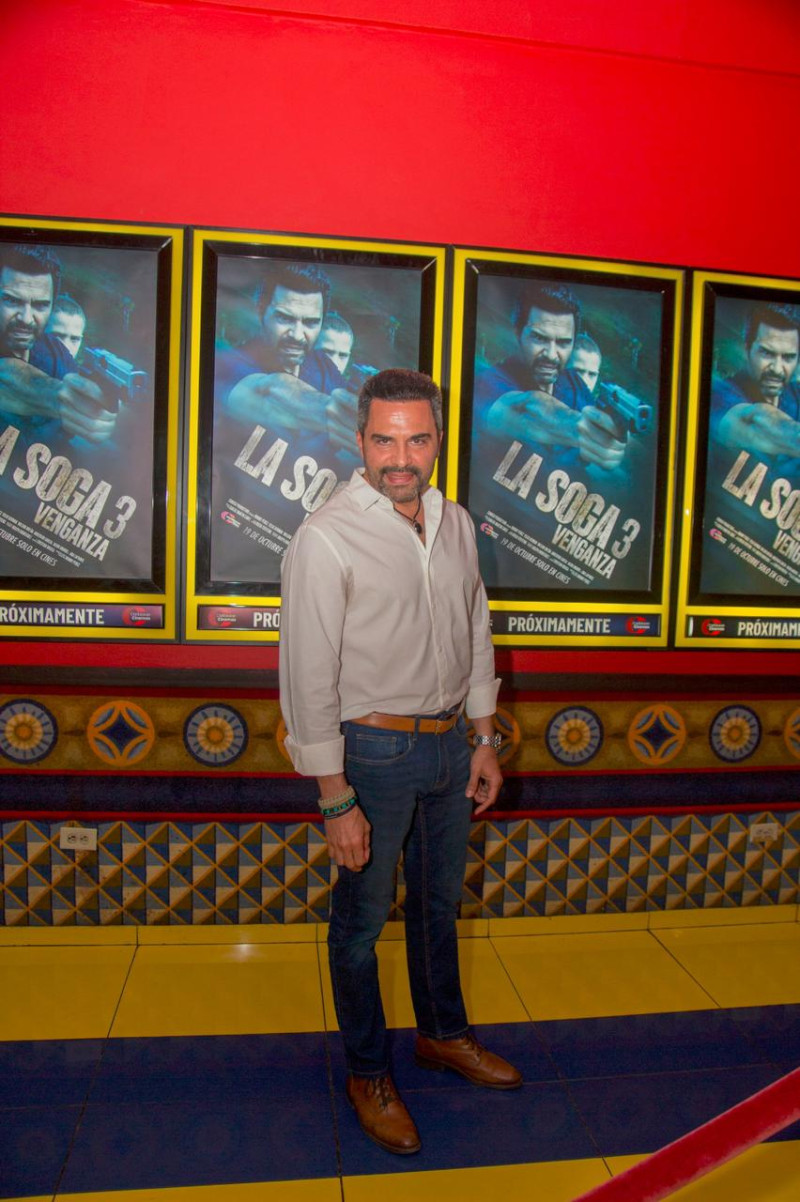 Manny Pérez en la premier de "La Soga 3" en su natal Santiago de los Caballeros