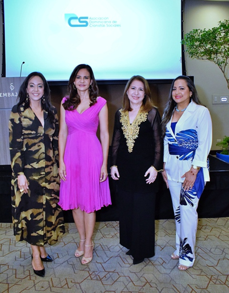 Yaira Cassó, Celeste Pérez, Jacqueline Viteri y Mercy Rosario.