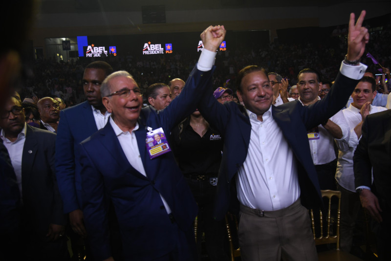 Danilo Medina y Abel Martínez durante el acto