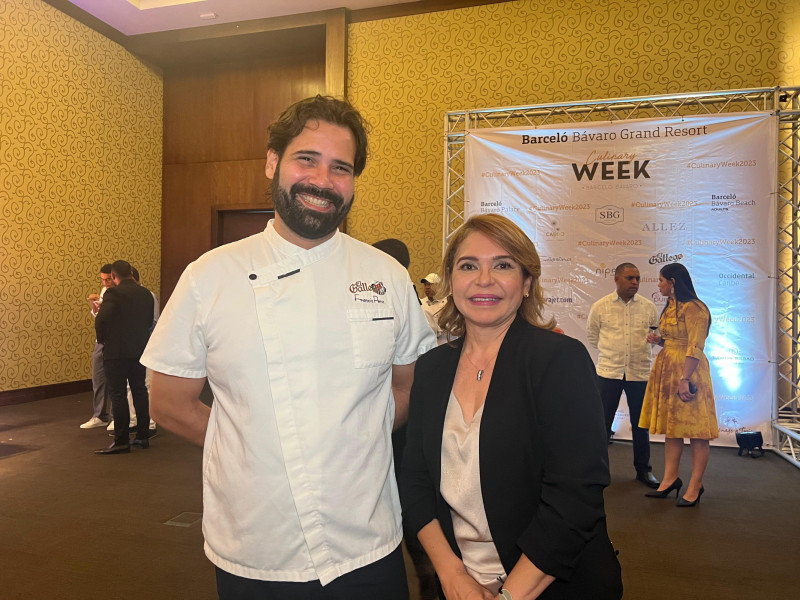 Francis Peña y Jacqueline Enríquez.