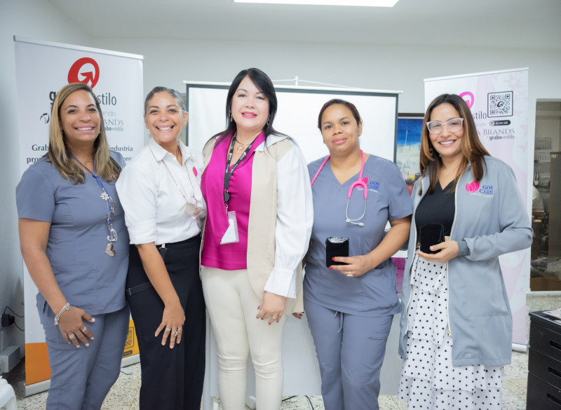 Dra. Karoll Padilla, Dra Zaira Padilla, Sulin Lantigua de Glass, Alis de Jesús y Dra. .Juana Espinal.