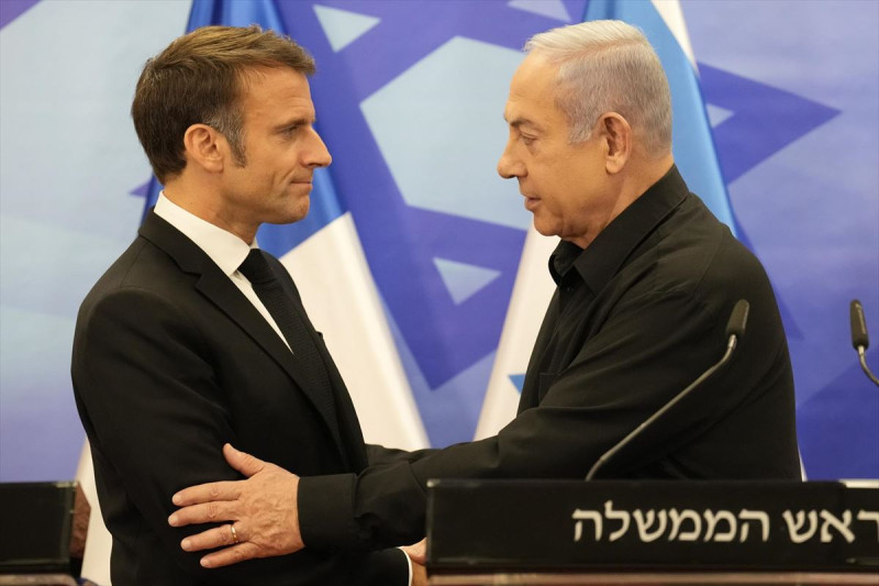 El presidente de Francia, Emmanuel Macron, y el primer ministro de Israel, Benjamin Netanyahu.
