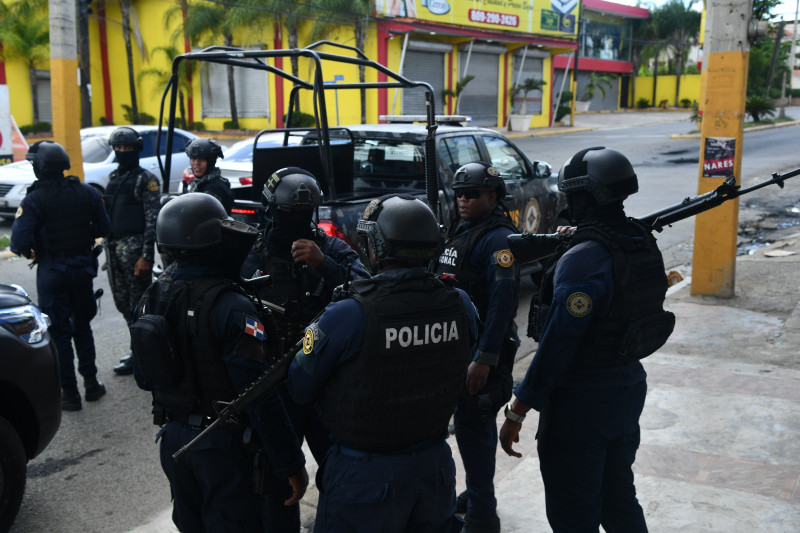 Los agentes fueron lanzados a las calles en la víspera del llamado a paro.