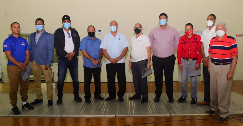 Miembros del Comité Ejecutivo de la Federación Dominicana de Esgrima.