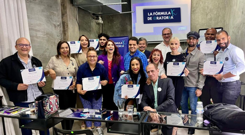 Participantes del taller “La Fórmula K de Oratoria”.