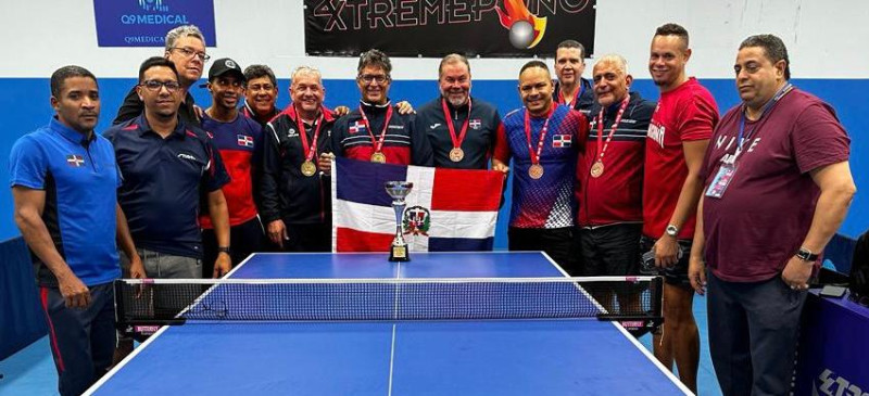 Integrantes del equipo master dominicano que tuvo una gran participación en el panamericano de tenis de mesa.