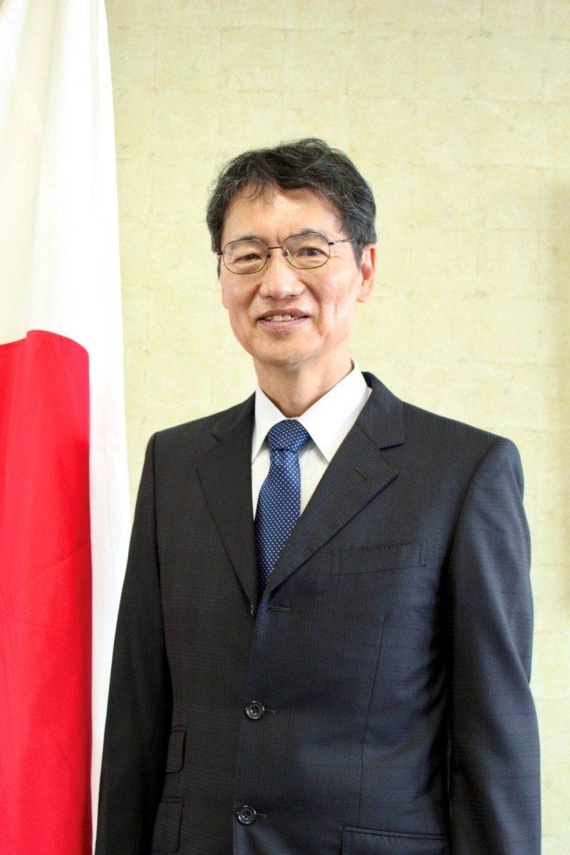 El embajador de Japón en el país, Masahiro Takagi.