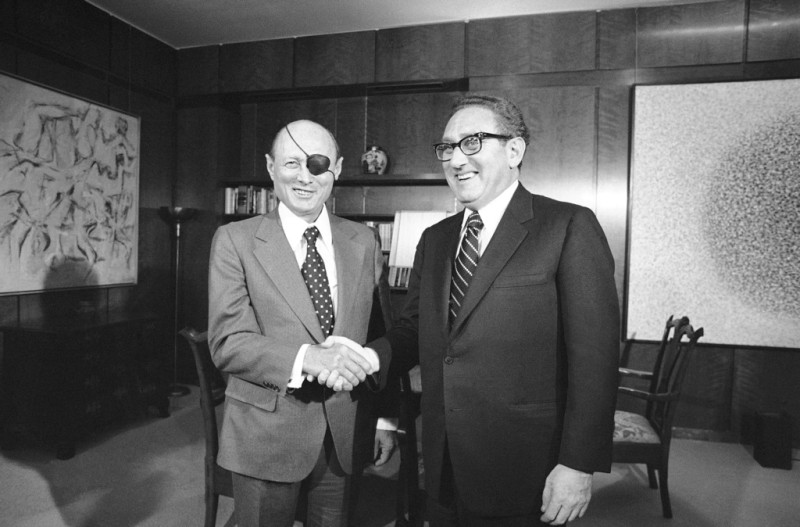 Moshe Dayan y Henry A. Kissinger