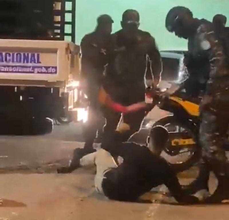 Captura del video de la agresión policial