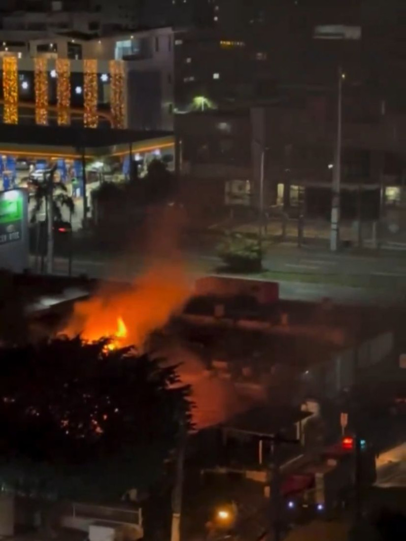 Incendio en la calle Bohechio del Distrito Nacional