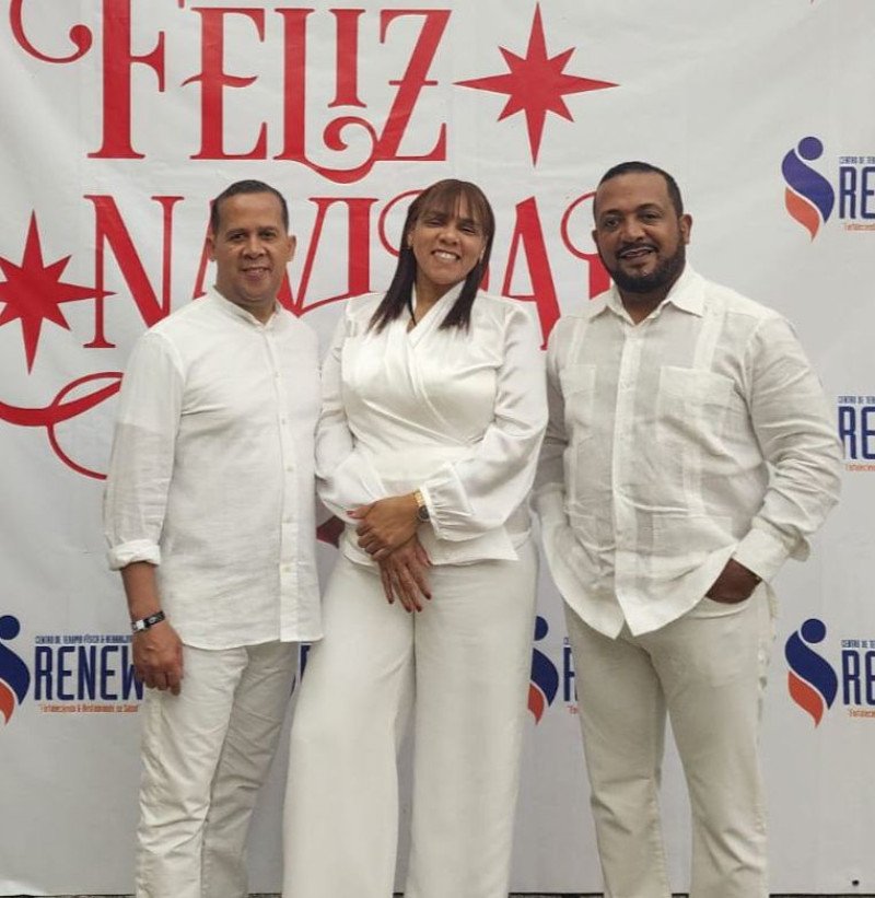 Principal.- Reinaldo Q. Ferrer,  Patricia Turbi y Moisés Ferrer.