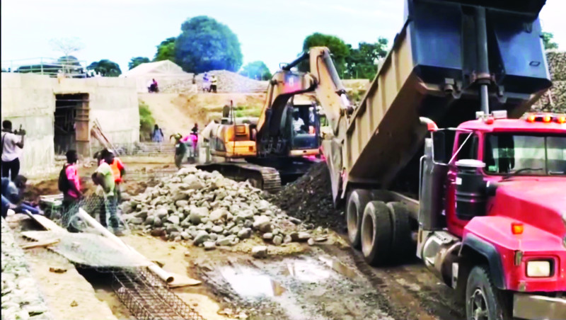 Avances de los trabajos en el canal que construye Haití.