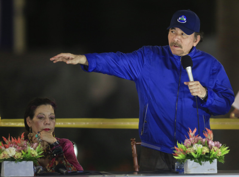 El presidente de Nicaragua, Daniel Ortega, en una ceremonia junto a la primera dama y vicepresidenta, Rosario Murillo, en Managua, Nicaragua, el 21 de marzo de 2019