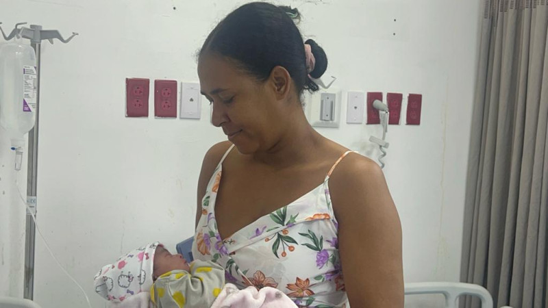 Dahiana Díaz, de 38 años, dio a luz a su hija Saira Ayala Díaz, en un parto sin complicaciones