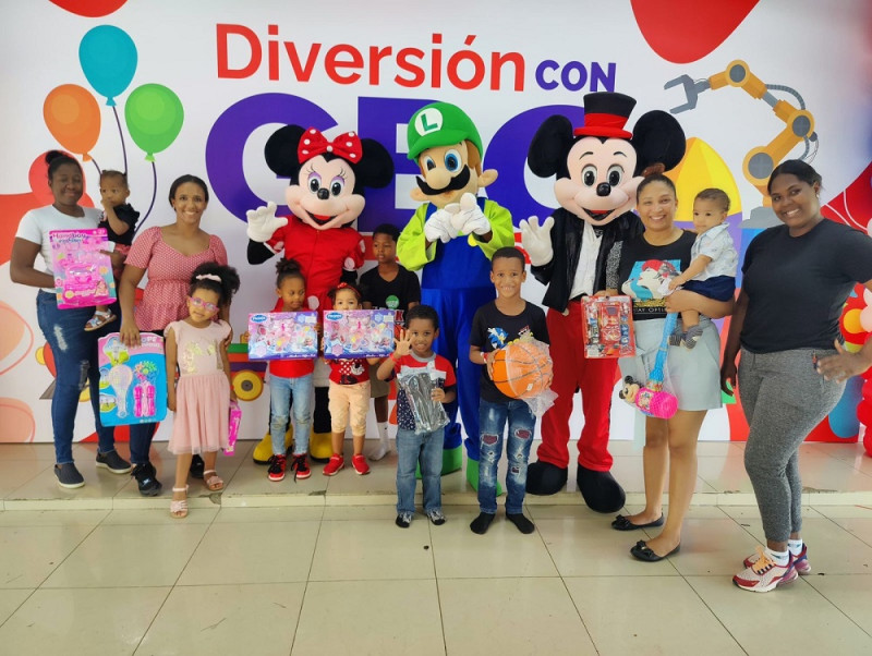 450 niños del Distrito Nacional fueron beneficidos con el gesto solidario.