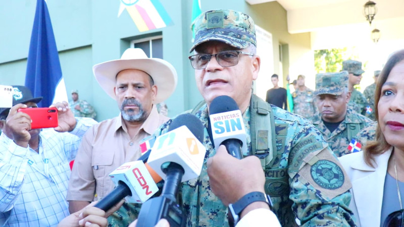 El comandante general del Ejército Dominicano, Carlos Fernández Onofre,