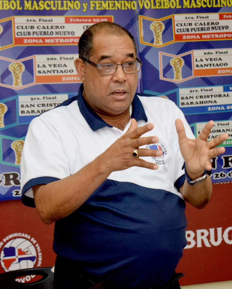 Licenciado Alexis García, presidente de la Federación Dominicana de Voleibol.