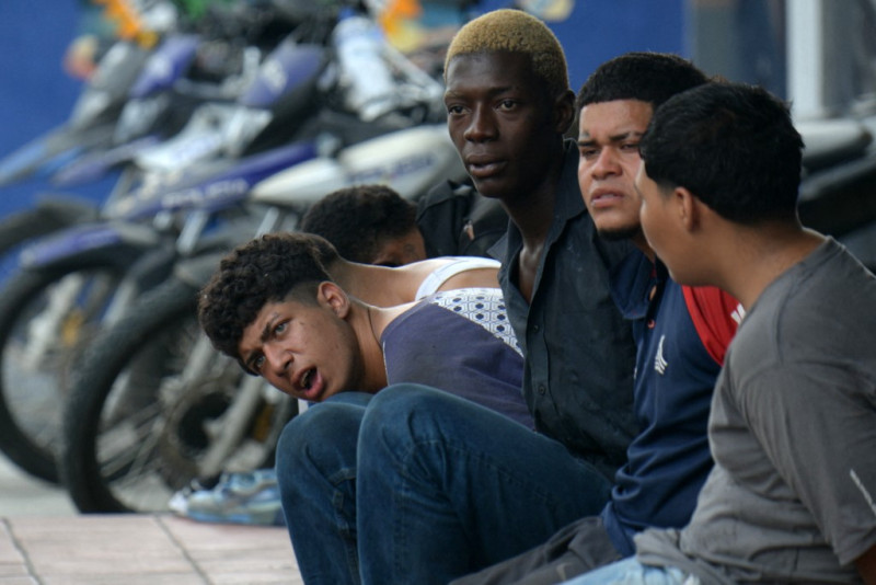 pistoleros arrestados en Ecuador