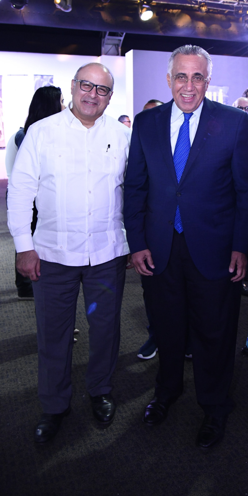 Héctor José Rizek y Luisín Mejía.