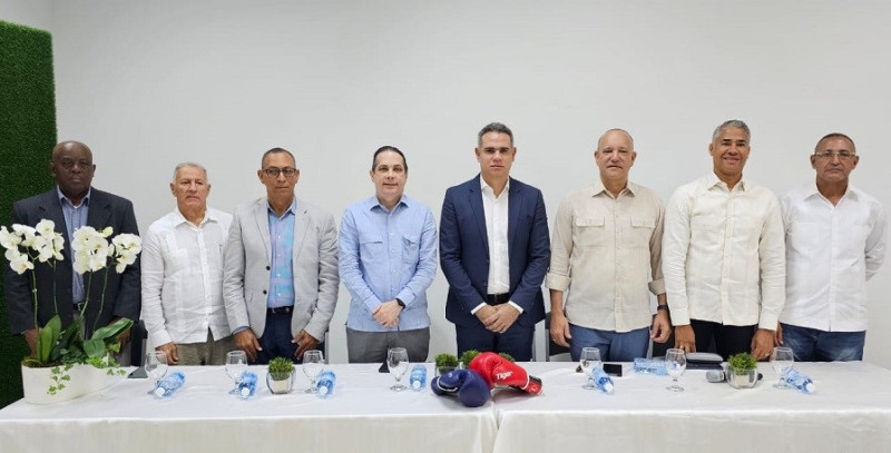 Parte del Comité Organizador de la Copa Independencia de Boxeo.