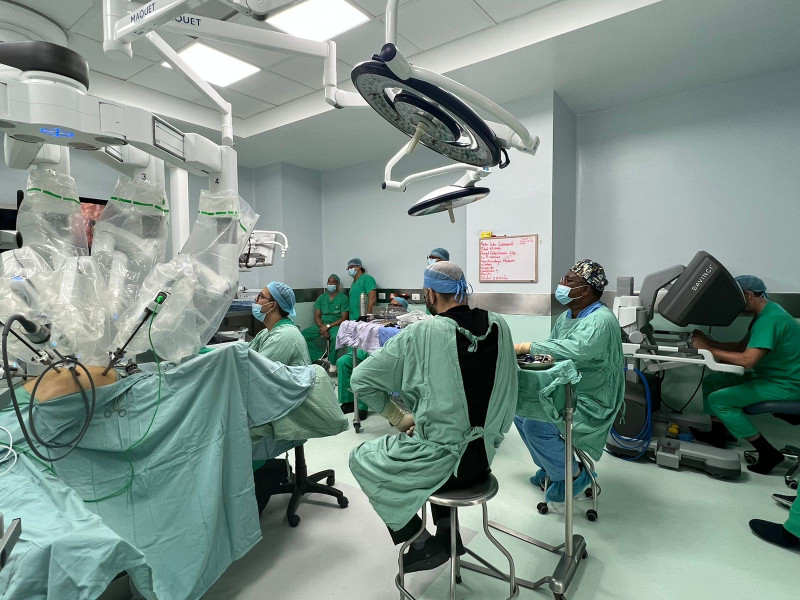 En el HOMS han realizado más de 1,700 cirugías exitosas con robot.