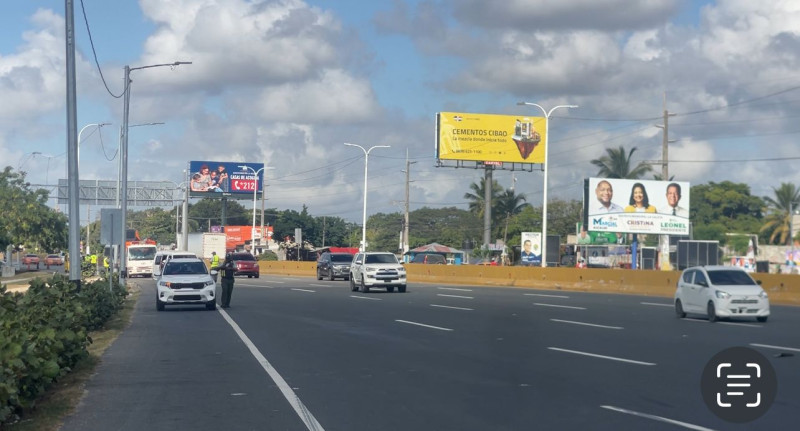 Tránsito vehicular se mantiene ligero