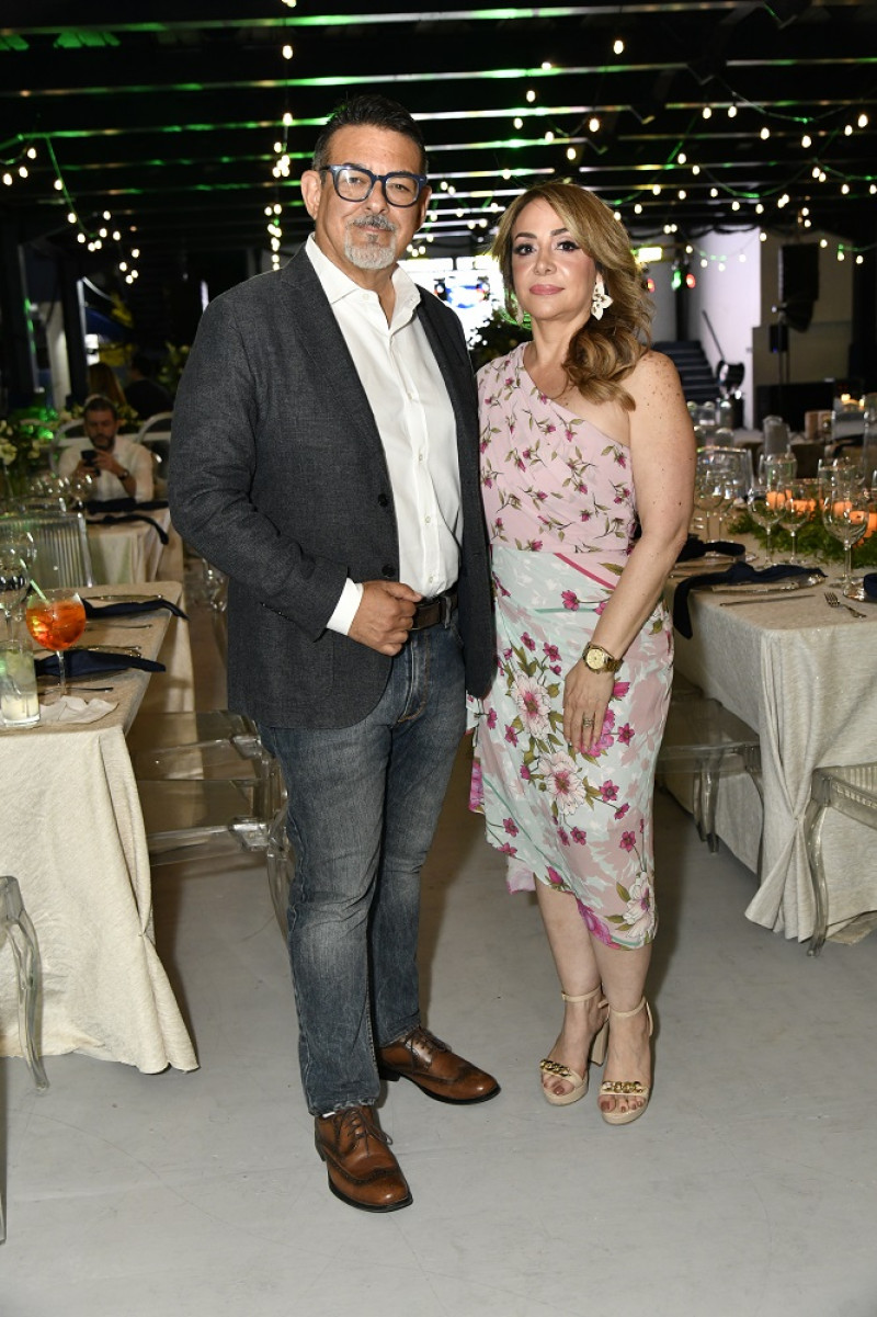 Ricardo Cañas y Lisette Dumit.