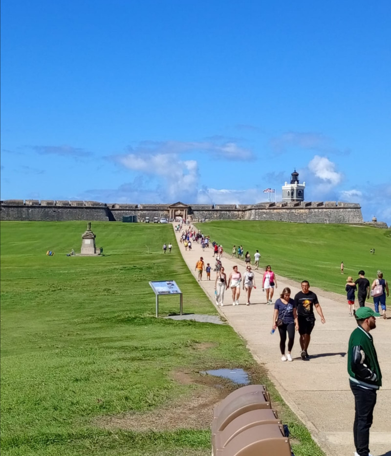 Camino al Morro, en el Viejo San Juan.