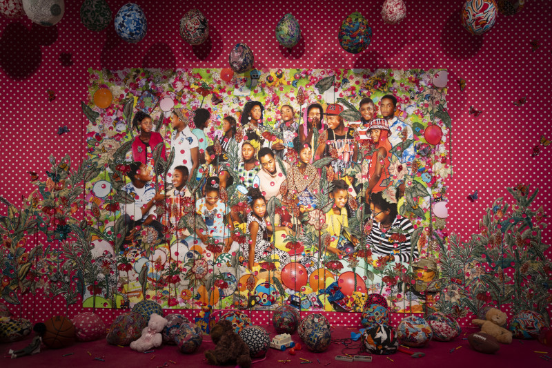 USA1944. NUEVA YORK (ESTADOS UNIDOS), 06/02/2024.- Fotografía de la instalación '...they were just boys (. . . when they grow up . . .)' (2016) de la artista Ebony G. Patterson, perteneciente a la colección de arte de la cantante Alicia Keys y su marido el productor Swizz Beatz, titulada 'Giants' ('Gigantes'), hoy, en el Museo de Brooklyn en Nueva York (Estados Unidos). El museo de Brooklyn reivindica en su próxima exposición la presencia de artistas afroamericanos en los museos y abre una "gran" conversación sobre la discriminación racial a través de una colección de casi 100 obras donadas temporalmente por los artistas Alicia Keys y su esposo Swizz Beatz. EFE/ Ángel Colmenares