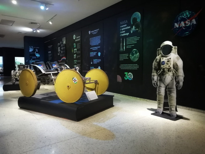 La exposición “Artemis space” se encuentra en el pasillo de exhibiciones temporales del Museo Nacional de Historia Natural.