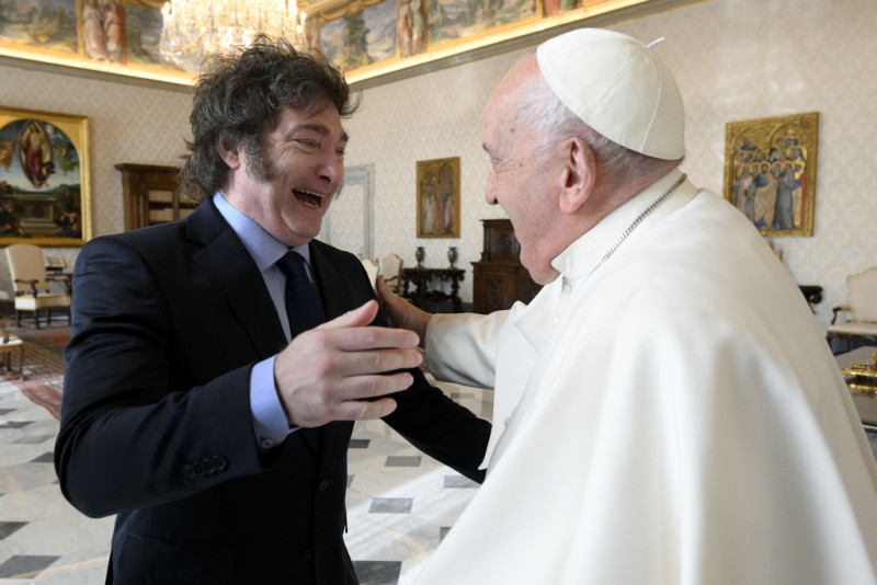 Javier Milei aplaude al Papa Francisco
