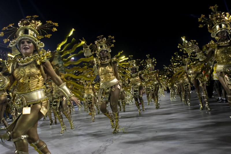 Artistas de la escuela de samba Grande Rio