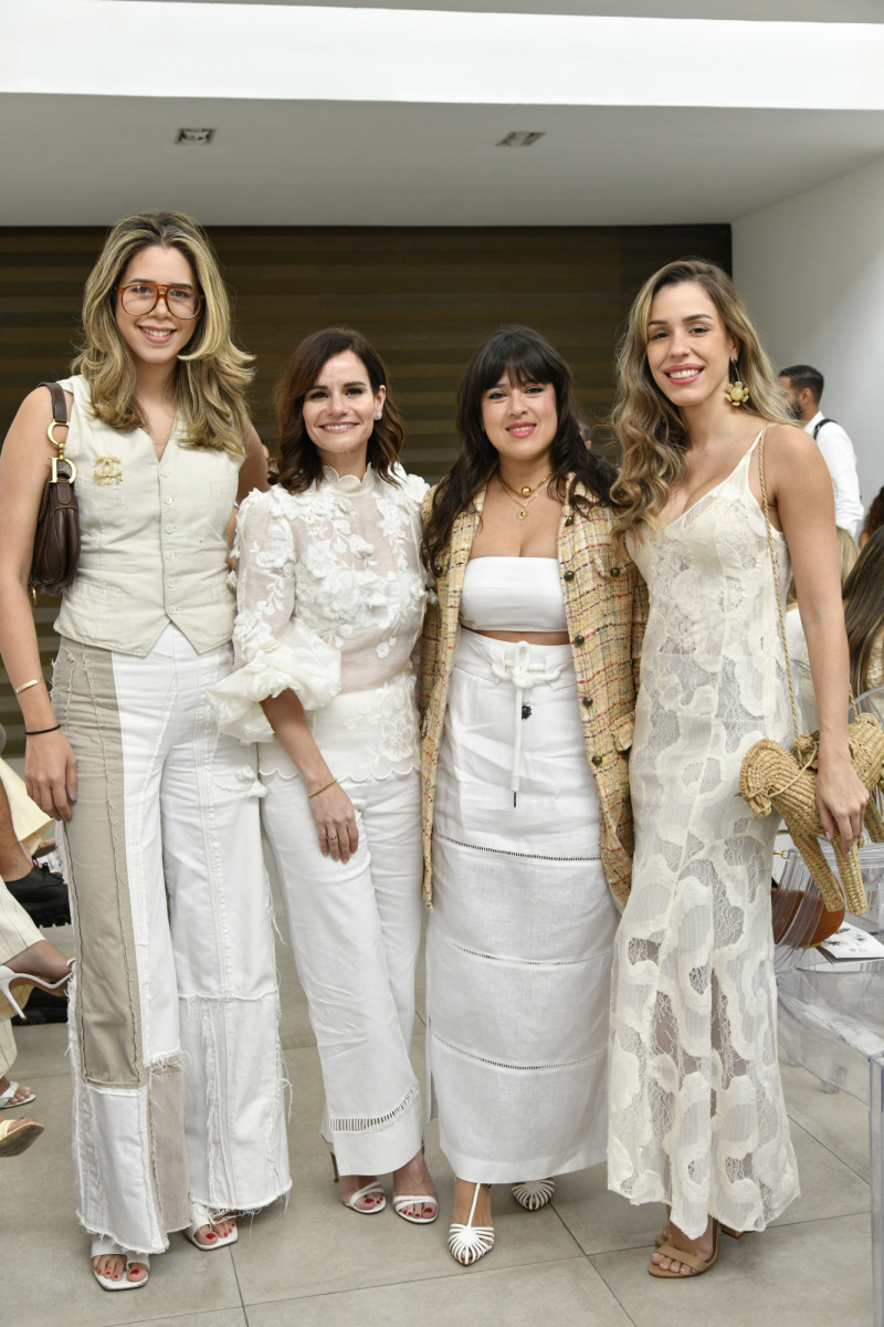 Aura Gerardino, Carla Chalas, Carolina Socías y Laura Peña.