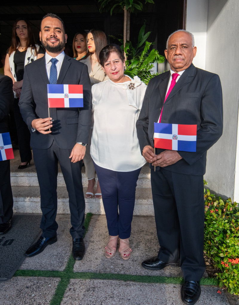 Juan Eduardo Thomas, Helmi Lara y Tomás Aquino Méndez.