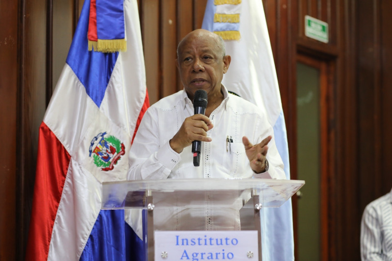 Francisco Guillermo García, director general del Instituto Agrario Dominicano (IAD).
