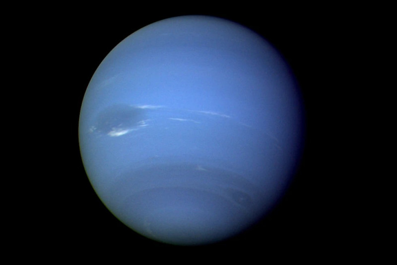 Esta imagen proporcionada por la NASA muestra el planeta Neptuno fotografiado por la nave espacial Voyager 2.