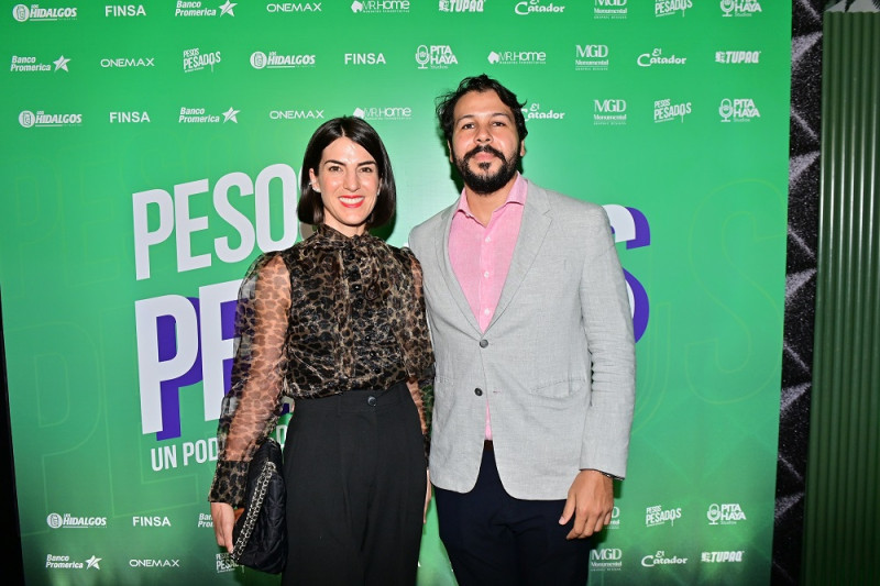 Helena Sáenz Espona y Jason Grullón